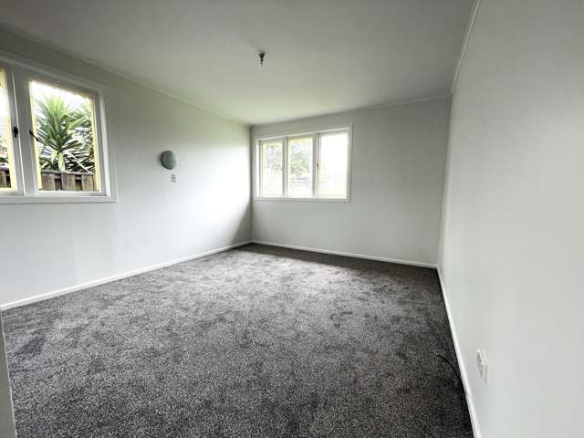 59 Roberts Rd Te Atatu South_3