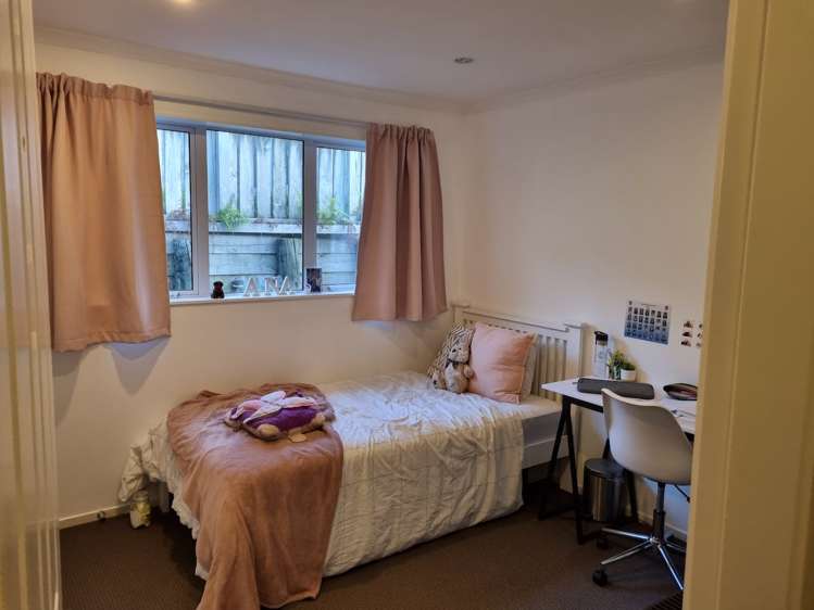 17 Ashwood Street Woodridge_24