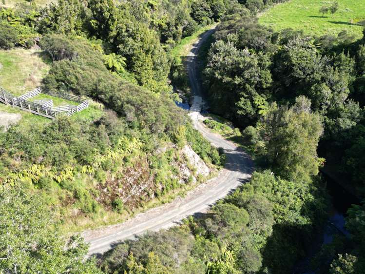 2109 Okau Road Ahititi_36