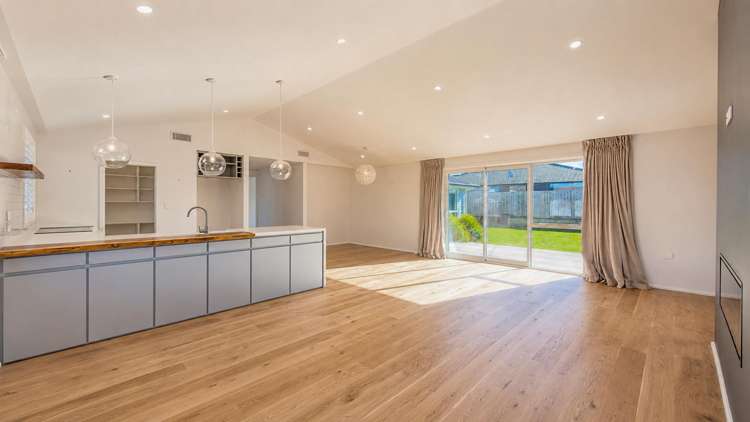 8 Peakedale Drive_5