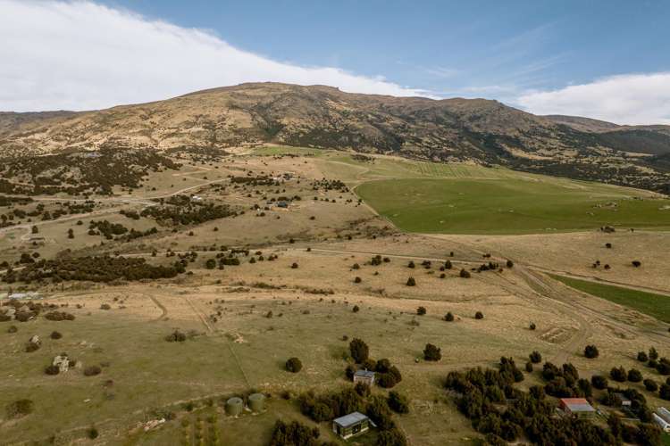 242 Pukerangi Drive Wanaka Surrounds_16