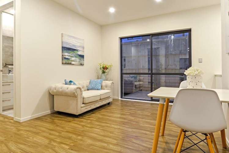 5 Azzurro Way Flat Bush_7
