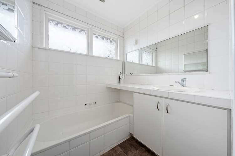 77 Triangle Road Massey_7