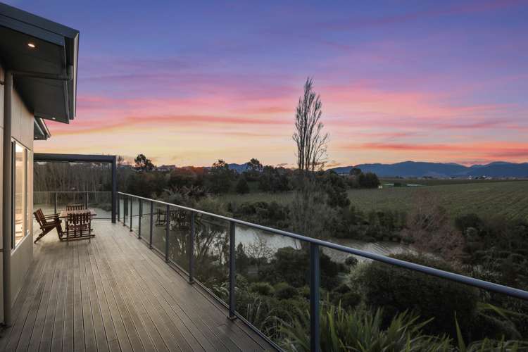 12 Lake View Place Fairhall_27