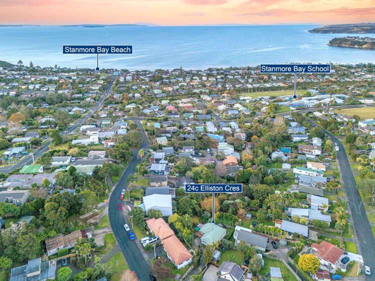 24c Elliston Crescent Stanmore Bay_13
