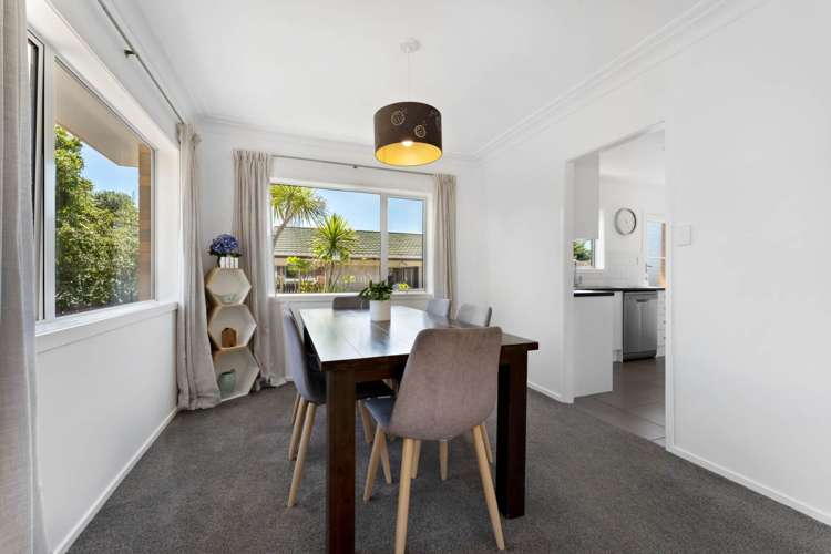 35 Nui Mana Place Te Atatu South_14