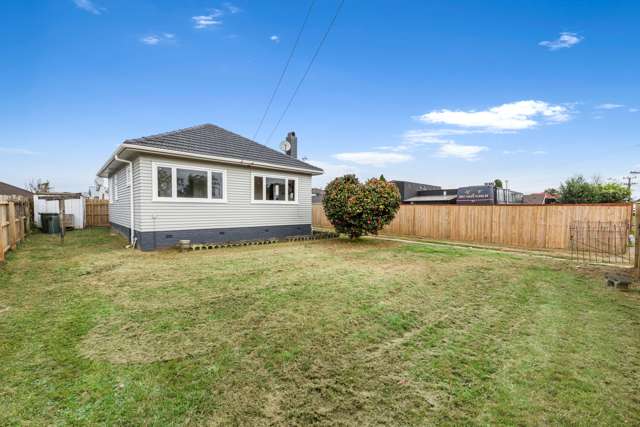 $275,000 BELOW CV - OFFER NOW !!