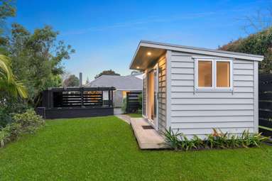 11A August Place_1