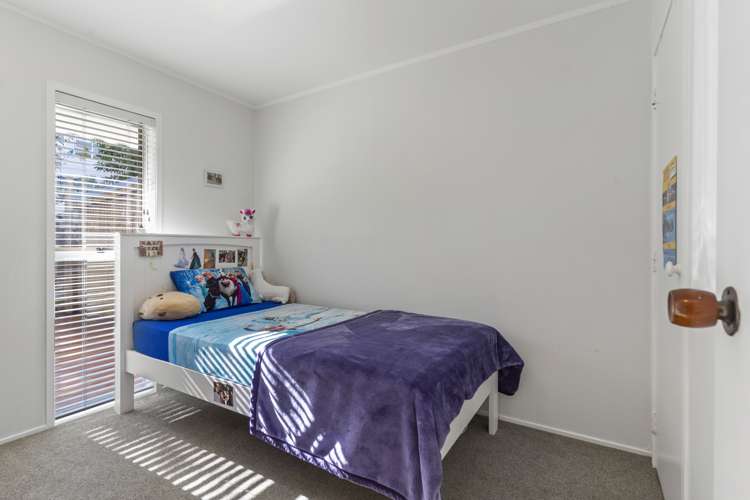 1/12 Anchor Place Beach Haven_8