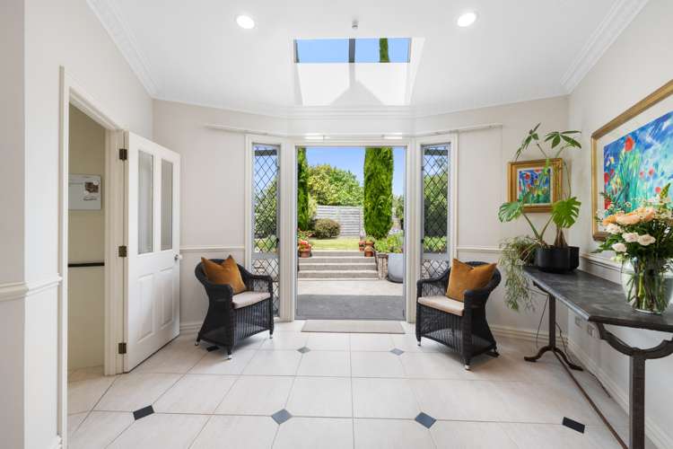 33 Seymour Road Mellons Bay_12