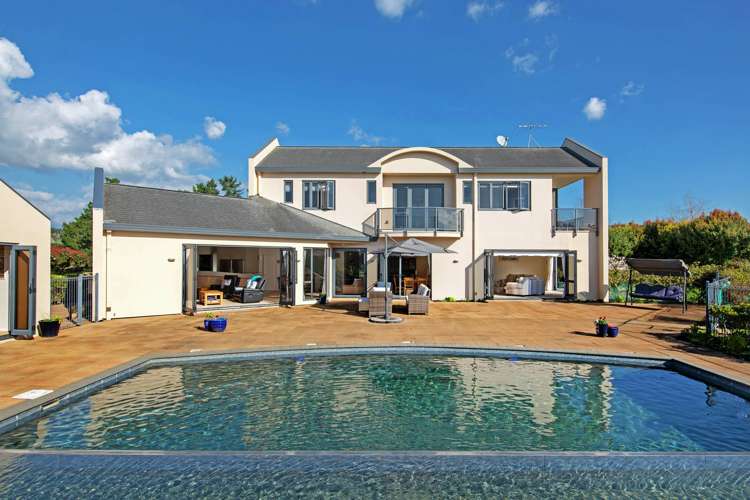 68 Porterfield Road Whitford_25