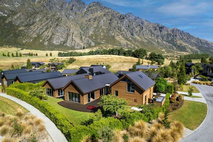 12 Pendeen Crescent Jacks Point_34