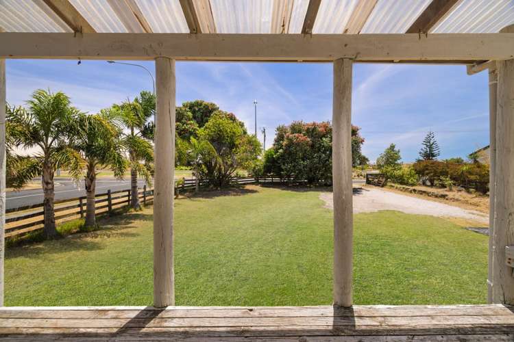 834 Papamoa Beach Road Papamoa Beach_4