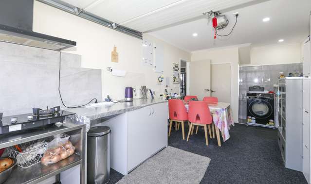 18 Dolbel Place Mangere East_4