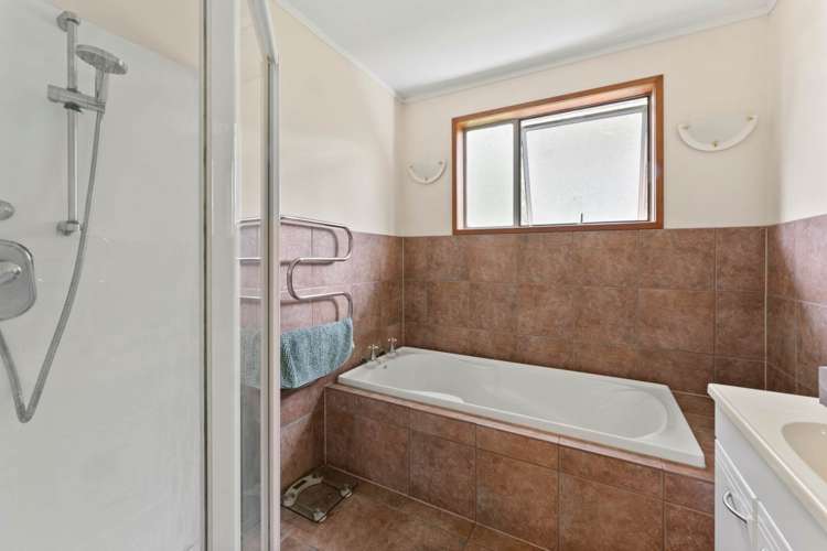 2/663 Beach Road Rothesay Bay_16