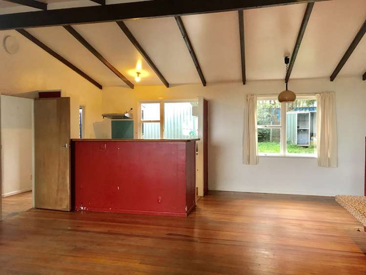 43 Tane Road Laingholm_6