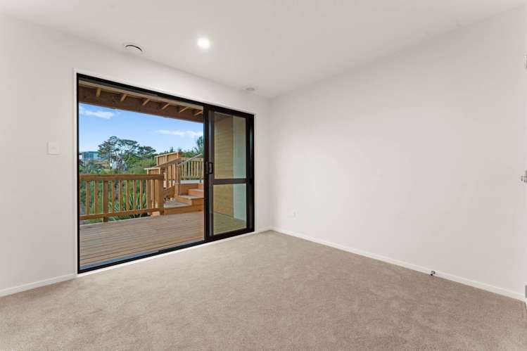 Johns Creek Crescent Silverdale_14