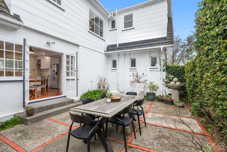 17 Chilton Grove Lower Hutt_25
