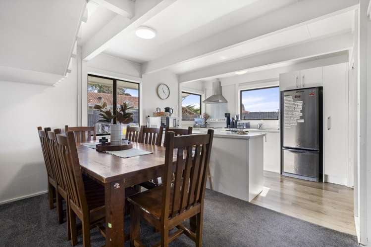 37 Mchaffies Place Wainoni_7