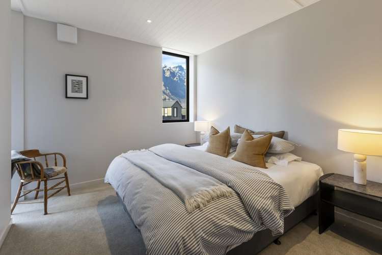 24/2 McKinlay Lane_5