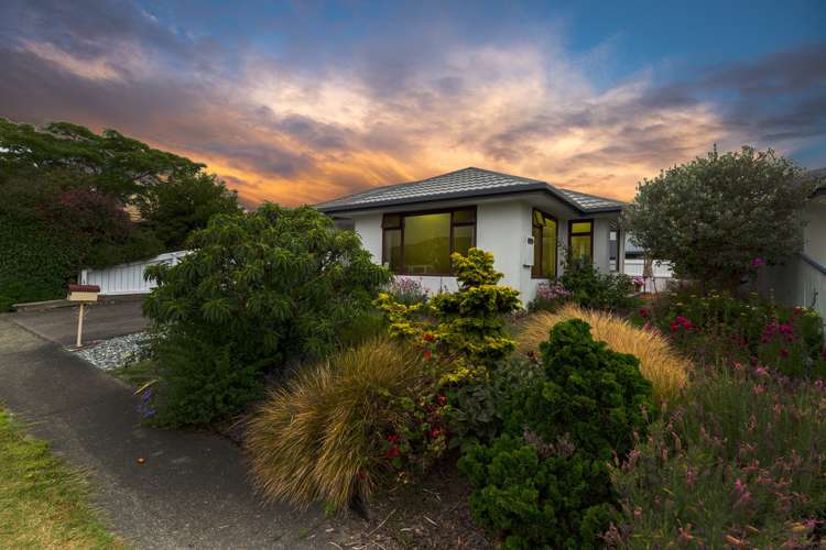 7 Mary Ann Muller Crescent Stoke_19