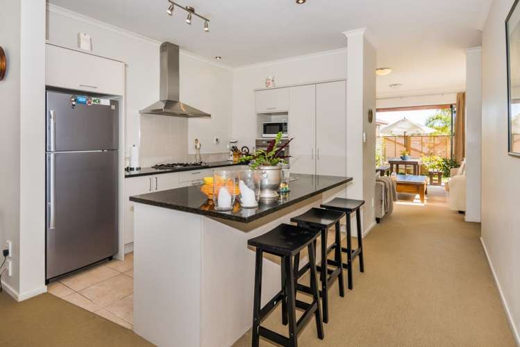 7 Ashurst Lane Greenhithe_3