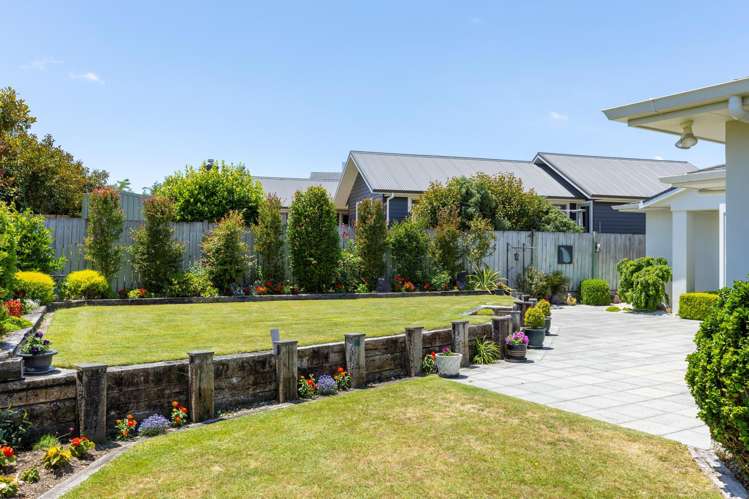 25 Magnolia Rise Waipahihi_9