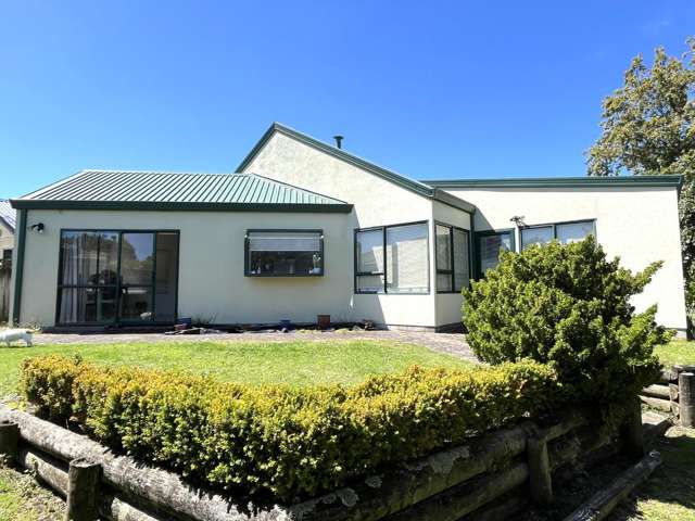 MASTERTON - 2 BEDROOMS