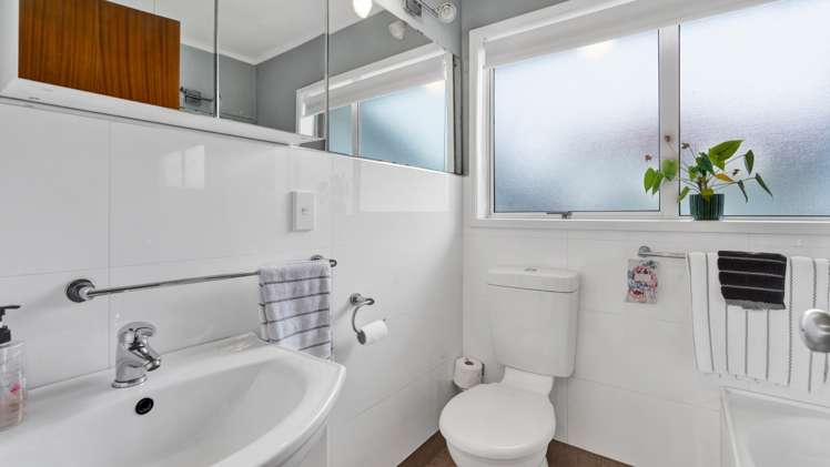 13 Kowhai Street Inglewood_11