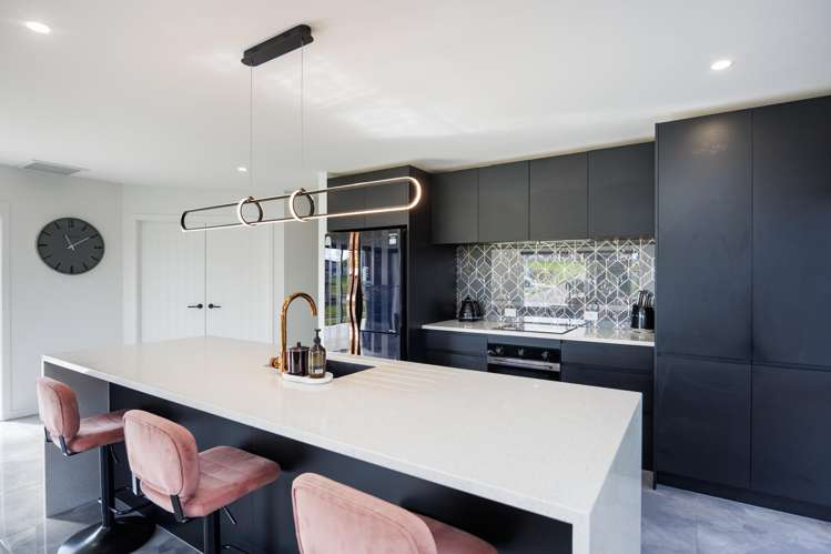 37 Vaucluse Heights Fitzherbert_9