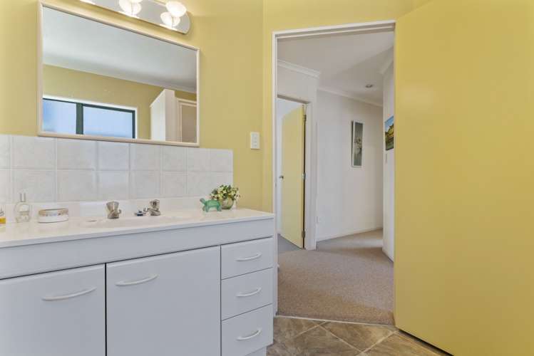 18a Lisbon Street Greerton_13