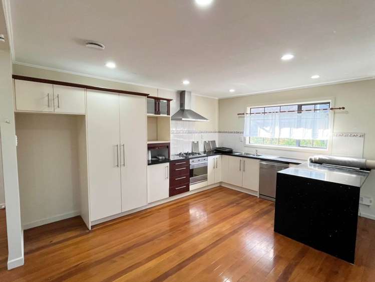 187 Portage Road New Lynn_3