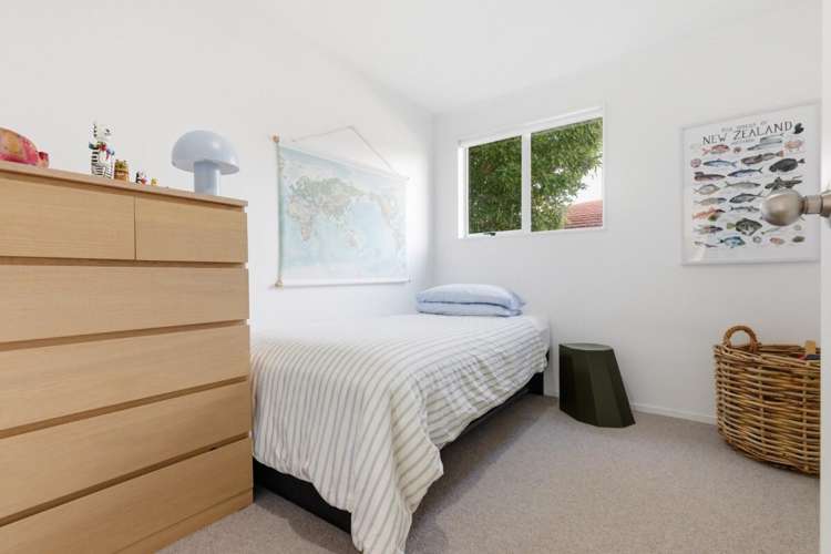 21 Seaspray Drive Mt Maunganui_16