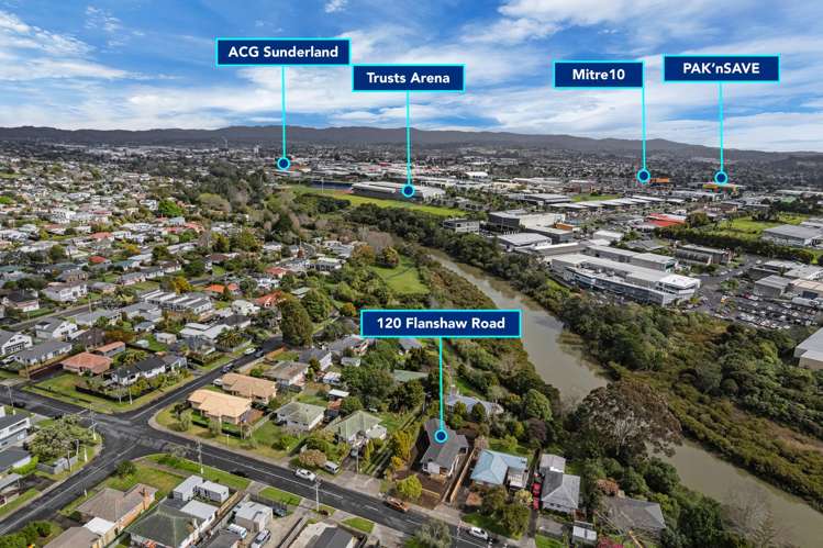 120 Flanshaw Road Te Atatu South_31