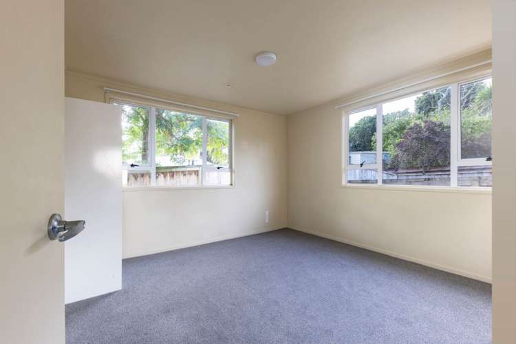 16 Kaikoura Street Henderson_18