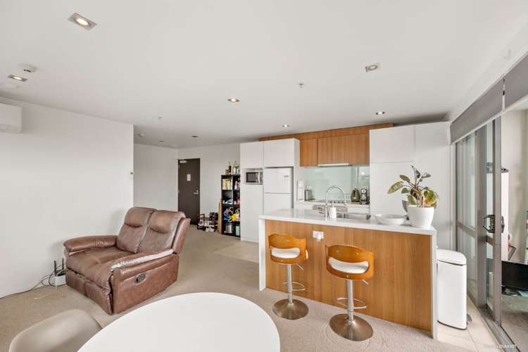 413/4 Dockside Lane City Centre_2