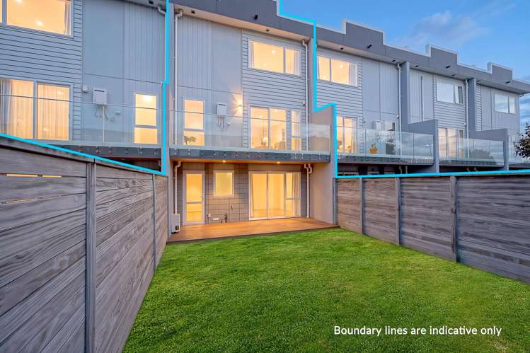 77 Bordeaux Parade Te Atatu South_22