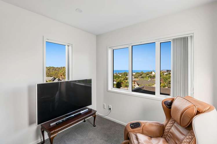 8 Rakau Views Orewa_15