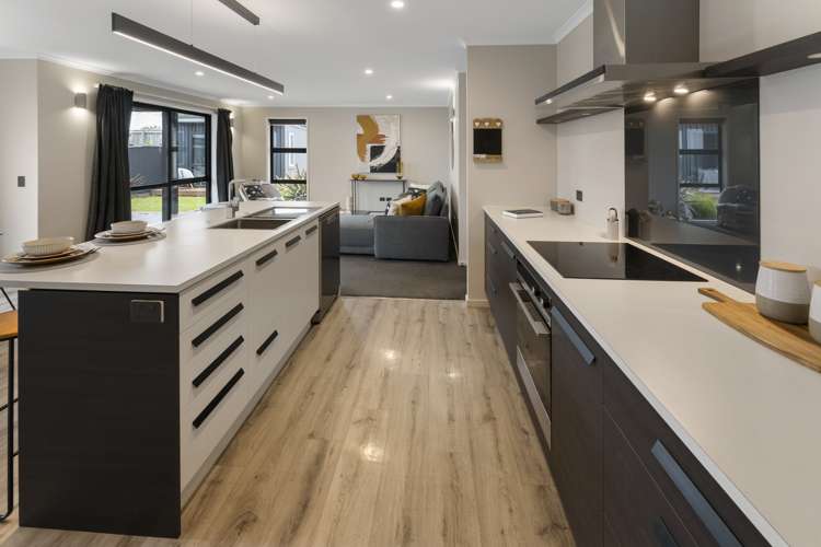 9 Sabine Drive Richmond_8