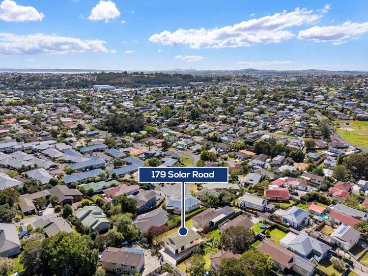 179 Solar Road Glen Eden_21