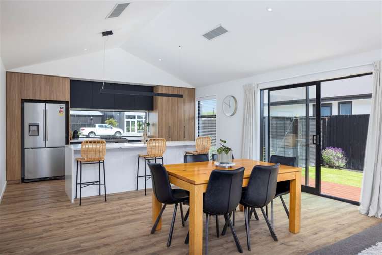 9 Russ Drive Lincoln_4