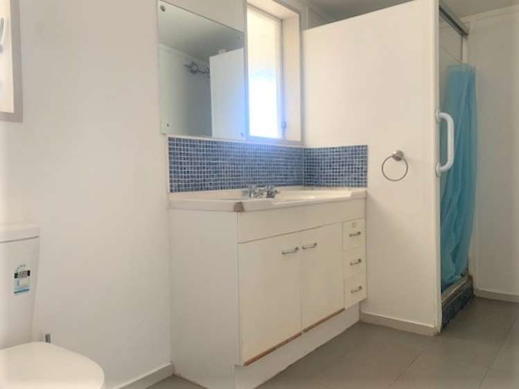 13 Pratt Avenue 1207_9