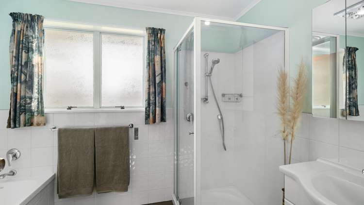 5b Longwood Lane Otumoetai_12