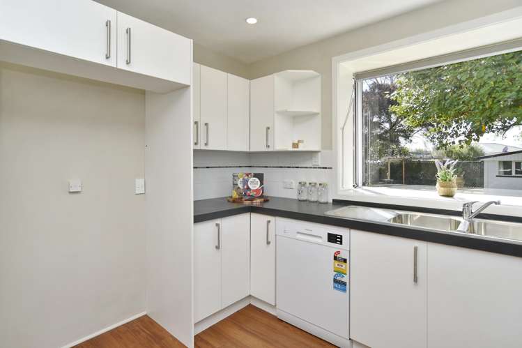 910 Avonside Drive Avondale_11