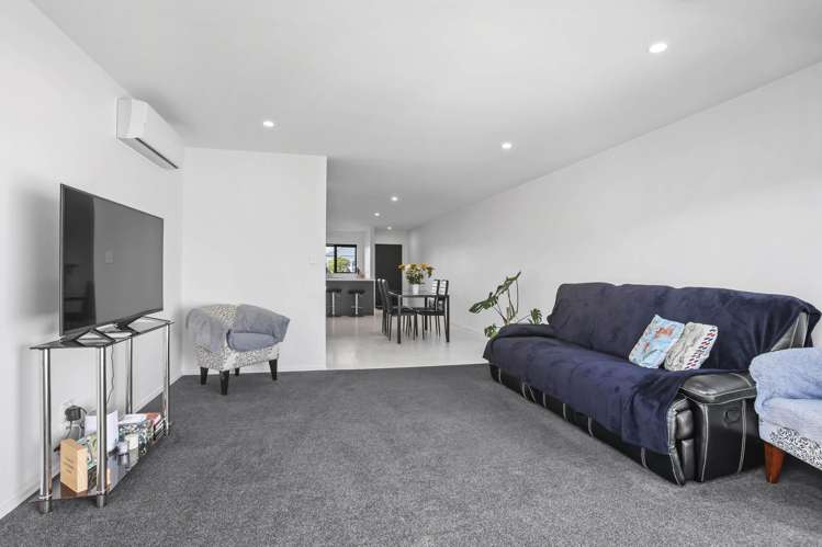4 Koiora Road Clarks Beach_7