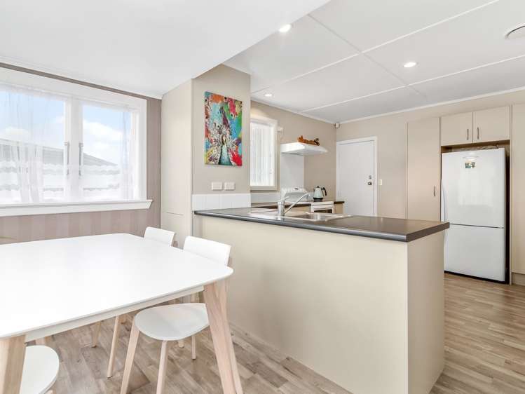 5 Wingrove Road Owhata_13