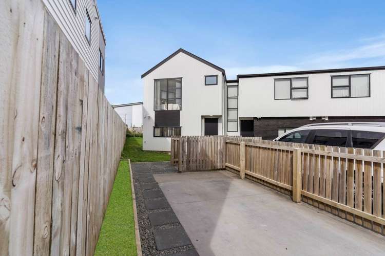 1F Gloucester Road Manurewa_15