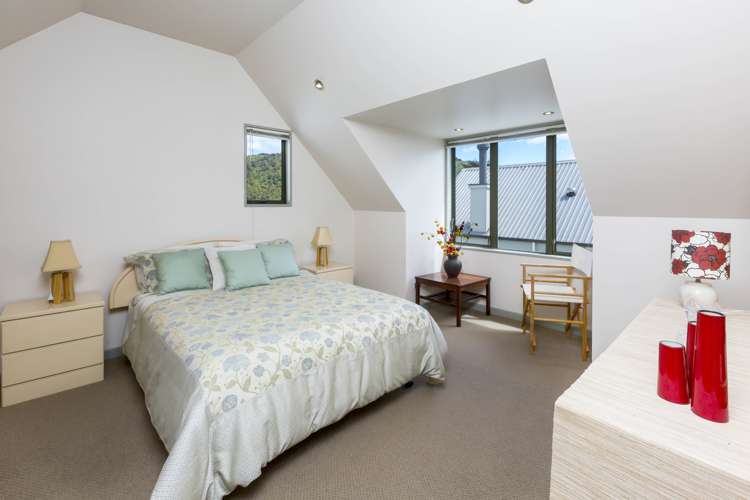 2 Vernon Grove Brown Owl_16