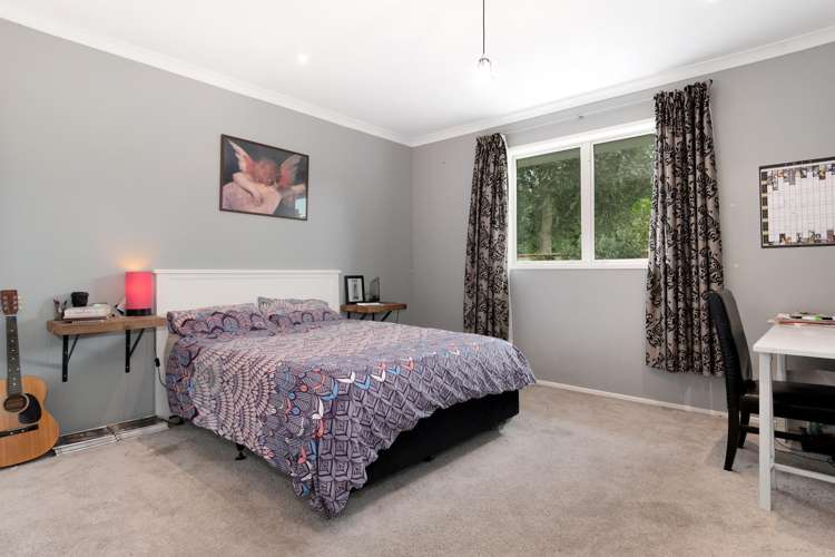 6 Horsley Grove Pyes Pa_5