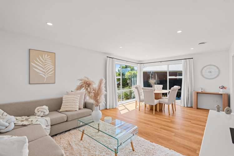 6 Larkhill Place Russley_7